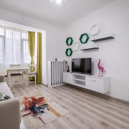 Laroka House Cosy And Modern Apartment Universitate-City Centre 布加勒斯特 外观 照片
