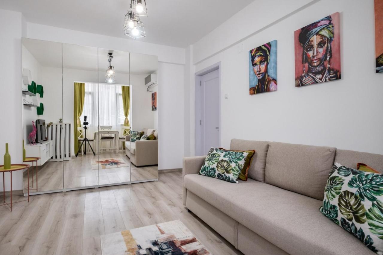 Laroka House Cosy And Modern Apartment Universitate-City Centre 布加勒斯特 外观 照片