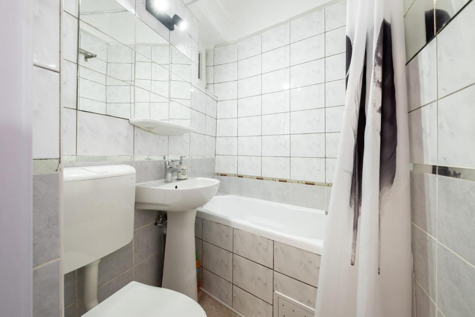 Laroka House Cosy And Modern Apartment Universitate-City Centre 布加勒斯特 外观 照片